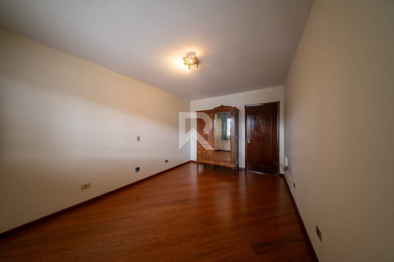 Casa com Piscina, 3 Quartos e 5 Vagas para Locação, 330 m² - Juvevê - Curitiba/PR miniatura 33
