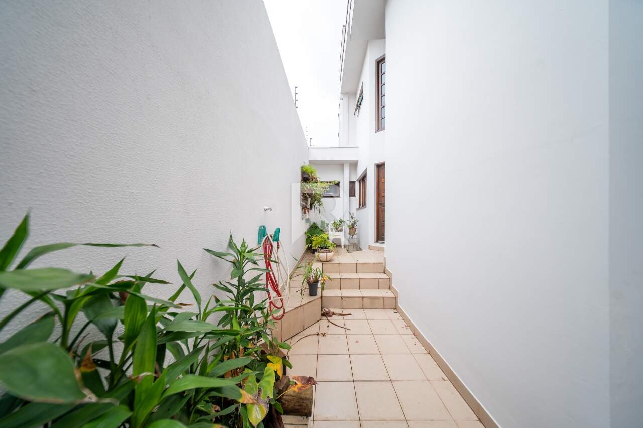 Casa com Piscina, 3 Quartos e 5 Vagas para Locação, 330 m² - Juvevê - Curitiba/PR miniatura 46