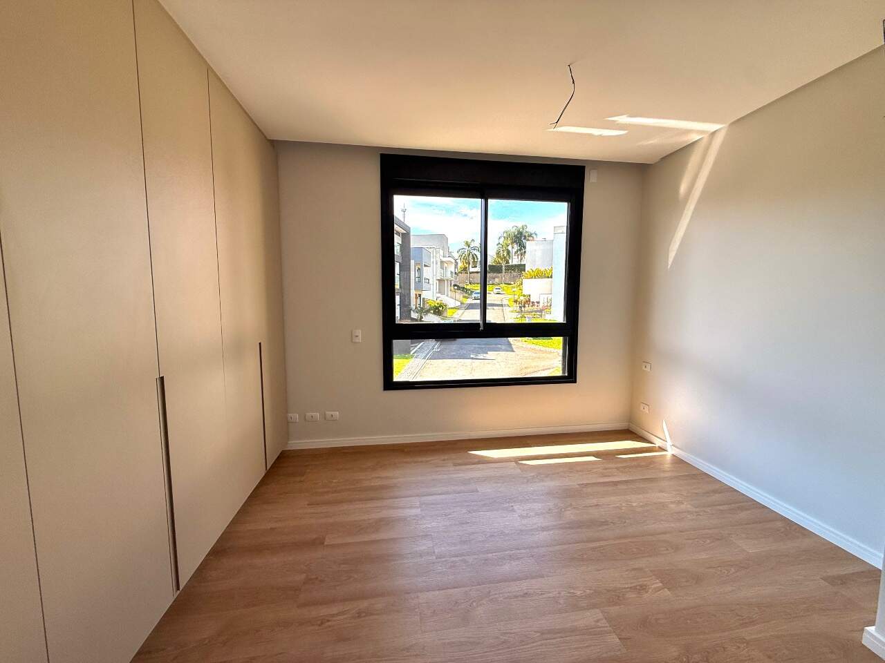 Casa à venda no Campo Comprido/Curitiba – 250 m² com 3 suítes Condomínio Fechado miniatura 23