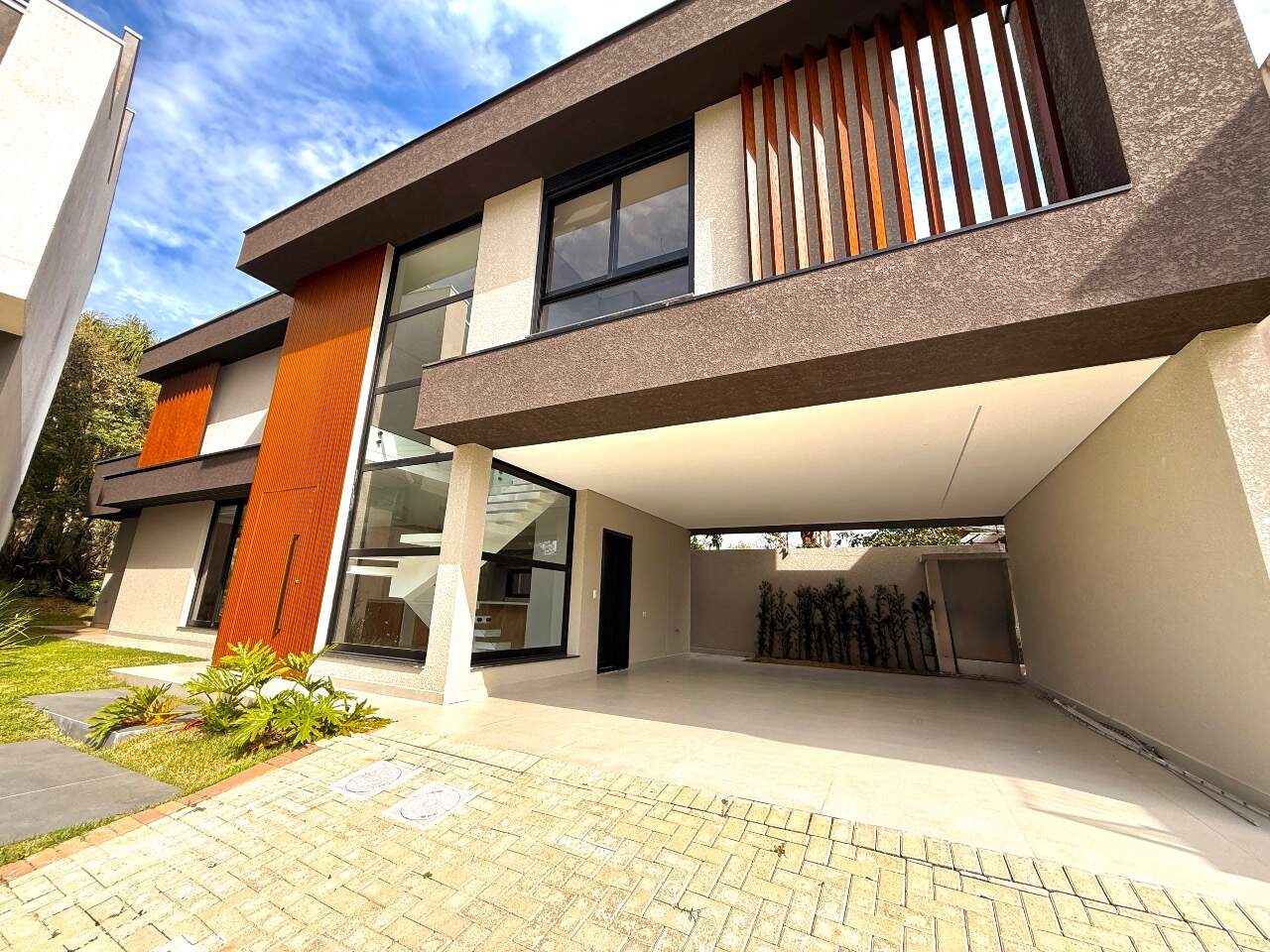 Casa à venda no Campo Comprido/Curitiba – 250 m² com 3 suítes Condomínio Fechado miniatura 9