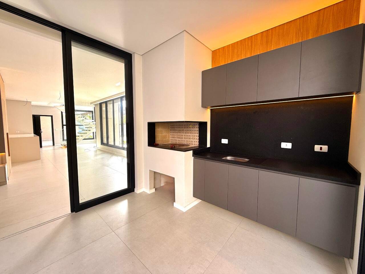 Casa à venda no Campo Comprido/Curitiba – 250 m² com 3 suítes Condomínio Fechado miniatura 28