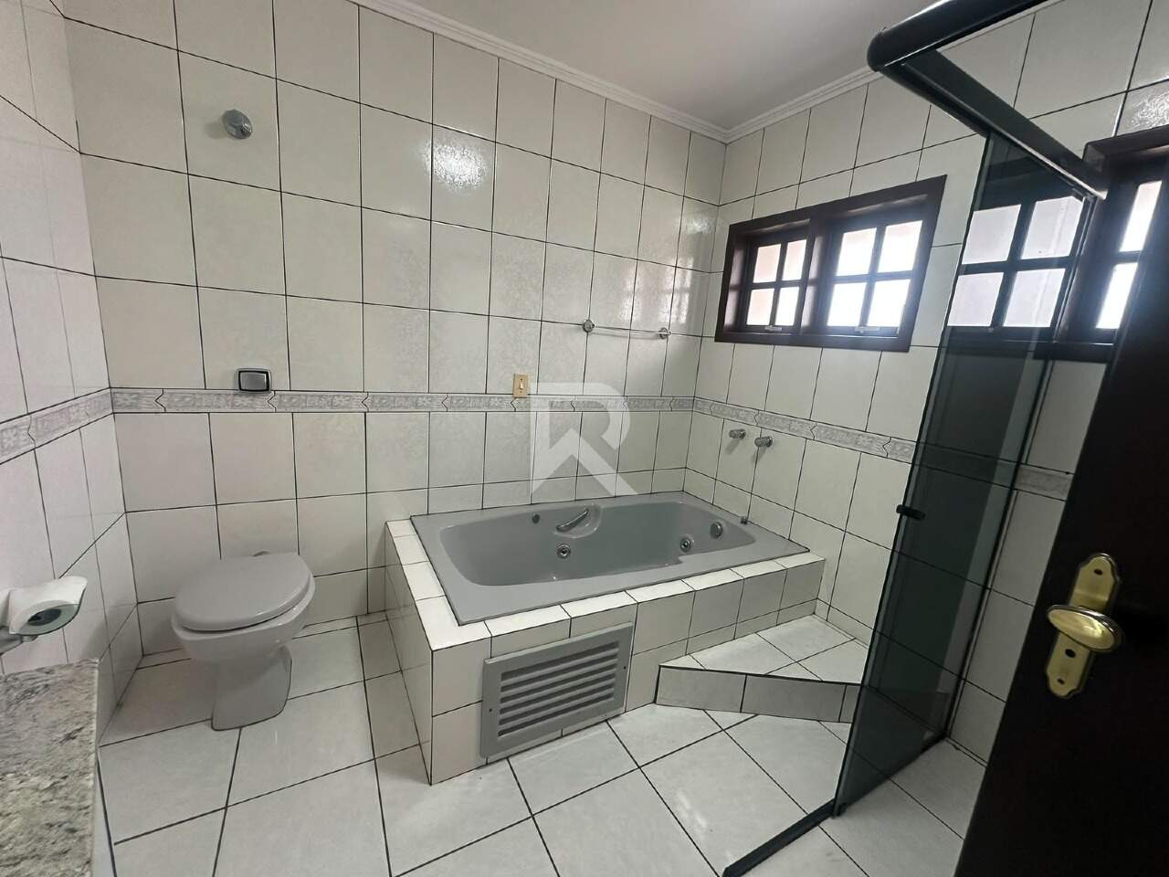 Casa com Quintal, 3 Quartos e 7 Vagas à venda, 300 m² - Mossunguê - Curitiba/PR miniatura 24