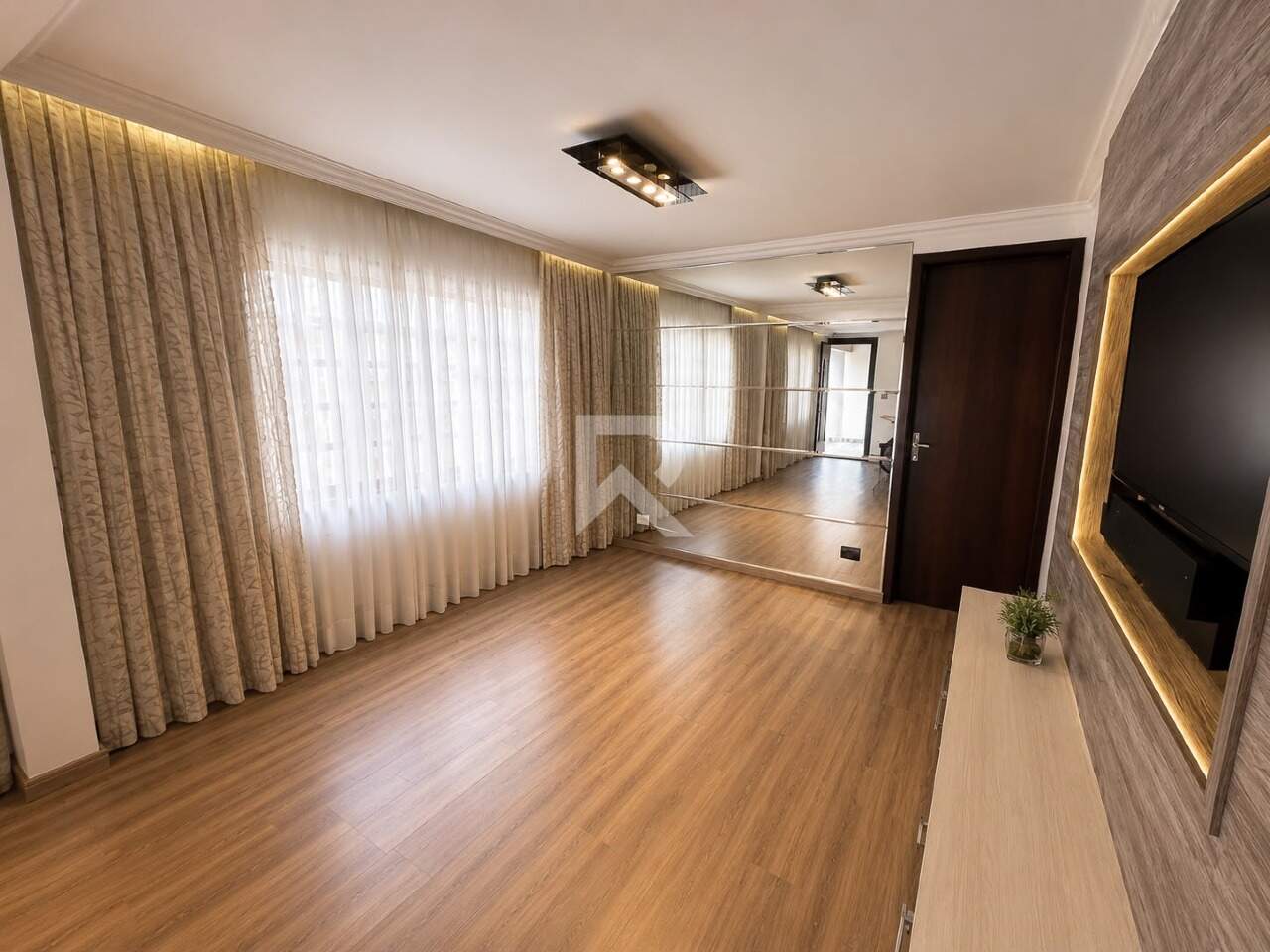 Casa com Quintal, 3 Quartos e 7 Vagas à venda, 300 m² - Mossunguê - Curitiba/PR miniatura 7