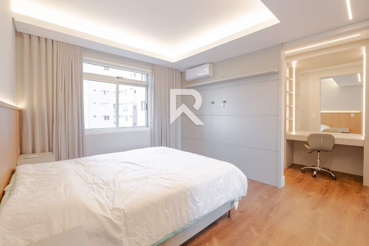 Apartamento Reformado e Mobiliado com 3 Quartos, 1 Vaga e 93m2 para Venda - Batel - Curitiba/PR miniatura 14