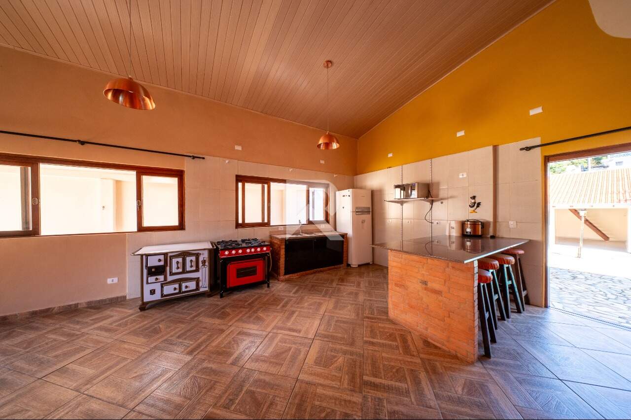 Casa com Amplo Jardim, 5 Quartos e 6 Vagas à venda, 164 m² - Santo Inácio - Curitiba/PR miniatura 10