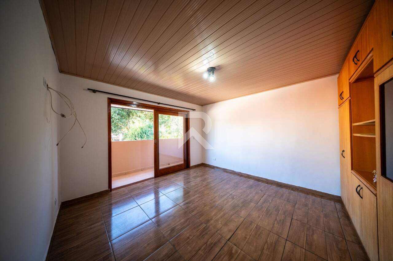 Casa com Amplo Jardim, 5 Quartos e 6 Vagas à venda, 164 m² - Santo Inácio - Curitiba/PR miniatura 20