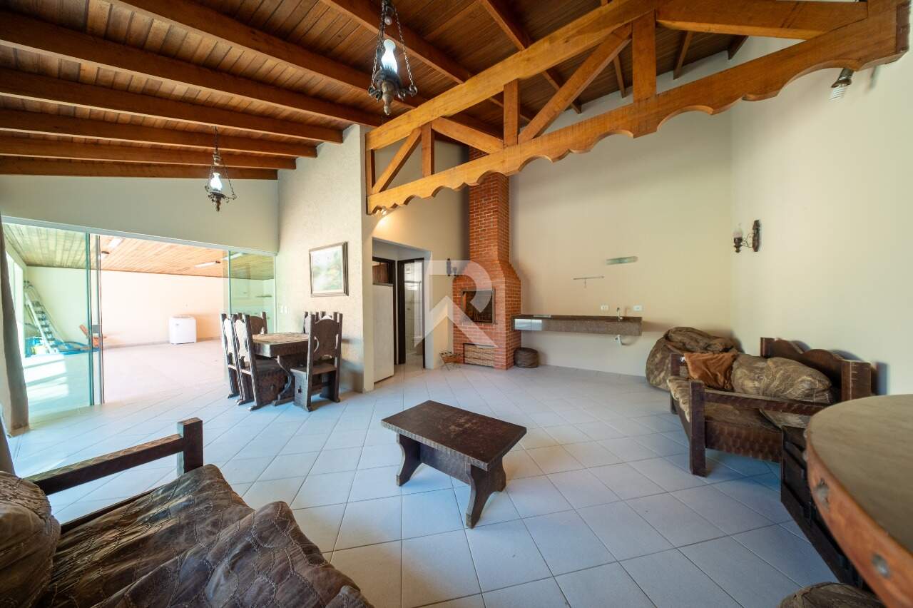 Casa com Amplo Jardim, 5 Quartos e 6 Vagas à venda, 164 m² - Santo Inácio - Curitiba/PR miniatura 34