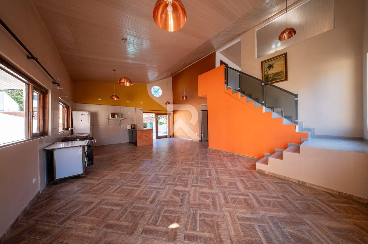 Casa com Amplo Jardim, 5 Quartos e 6 Vagas à venda, 164 m² - Santo Inácio - Curitiba/PR miniatura 12