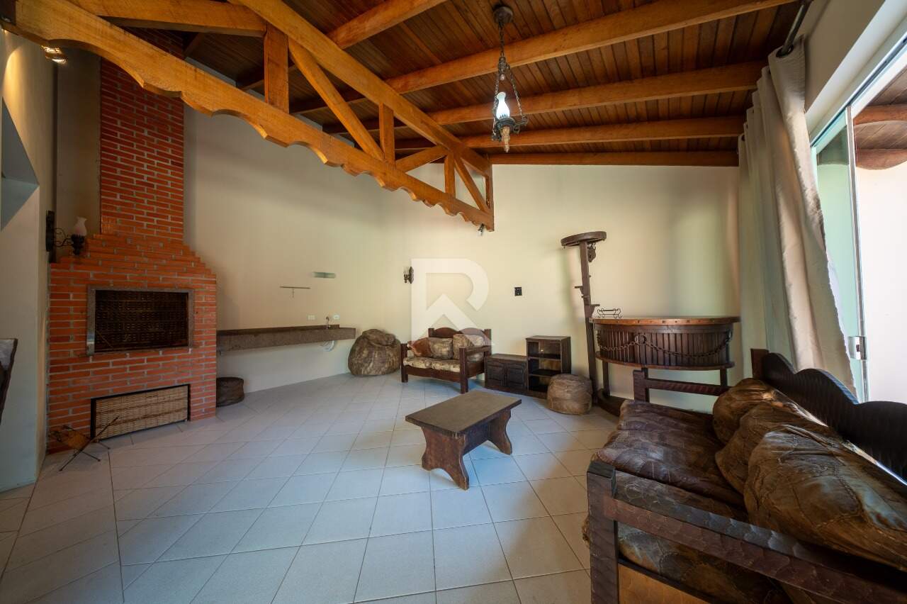 Casa com Amplo Jardim, 5 Quartos e 6 Vagas à venda, 164 m² - Santo Inácio - Curitiba/PR miniatura 33