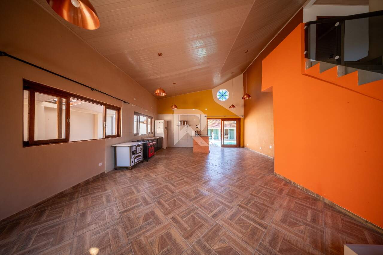 Casa com Amplo Jardim, 5 Quartos e 6 Vagas à venda, 164 m² - Santo Inácio - Curitiba/PR miniatura 13