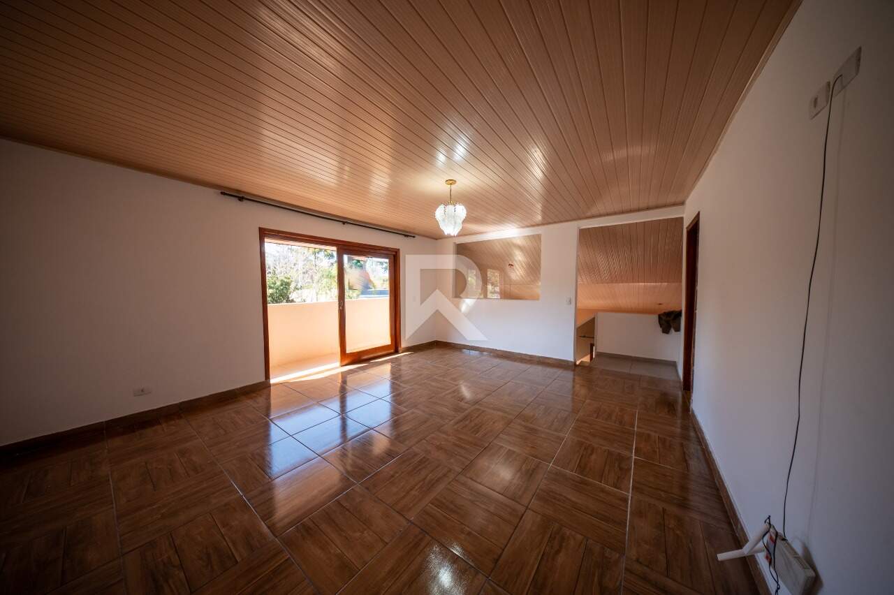 Casa com Amplo Jardim, 5 Quartos e 6 Vagas à venda, 164 m² - Santo Inácio - Curitiba/PR miniatura 17