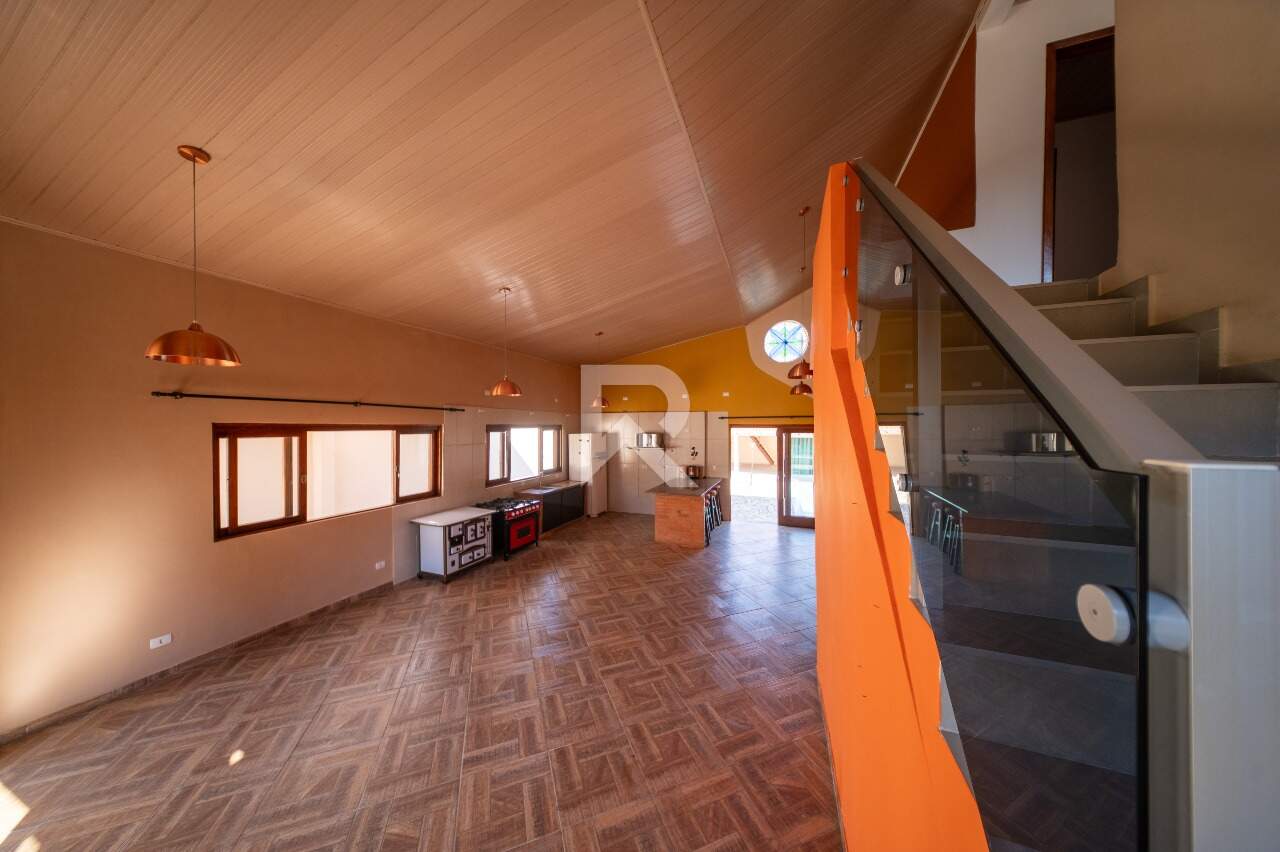 Casa com Amplo Jardim, 5 Quartos e 6 Vagas à venda, 164 m² - Santo Inácio - Curitiba/PR miniatura 16