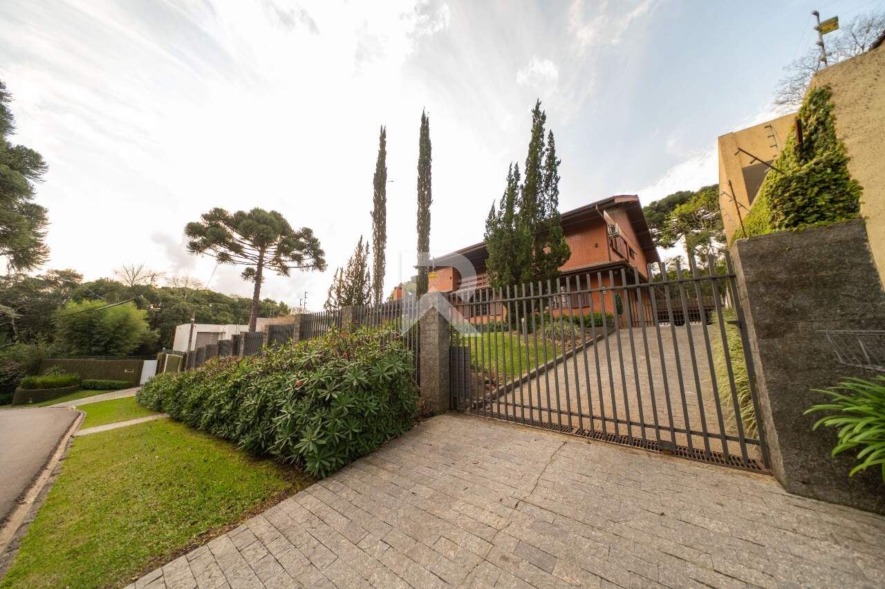 Casa com Amplo Jardim, 5 quartos, 5 vagas à venda, 520 m² - Mossunguê - Curitiba/PR miniatura 2