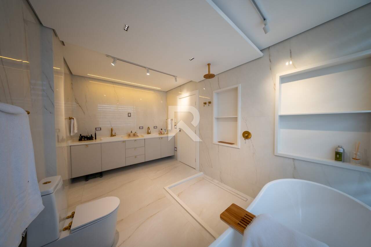 Casa de Alto Padrão com Piscina Aquecida, 4 suítes, 4 vagas à venda, 388,76 m² - Campo Comprido - Curitiba/PR miniatura 30
