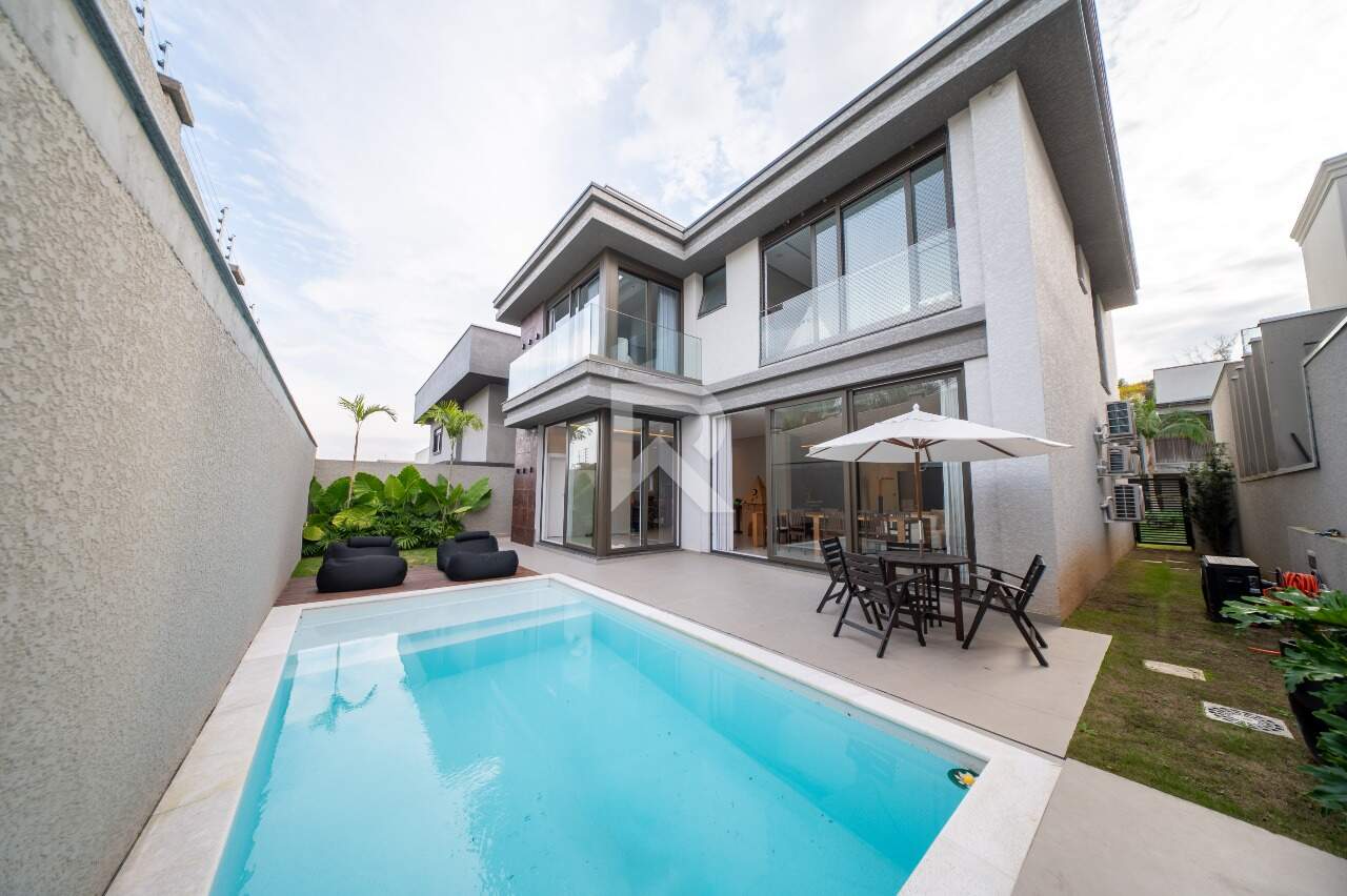 Casa de Alto Padrão com Piscina Aquecida, 4 suítes, 4 vagas à venda, 388,76 m² - Campo Comprido - Curitiba/PR miniatura 20