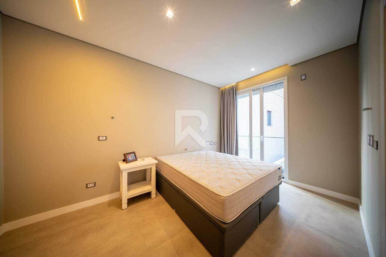 Casa de Alto Padrão com Piscina Aquecida, 4 suítes, 4 vagas à venda, 388,76 m² - Campo Comprido - Curitiba/PR miniatura 36