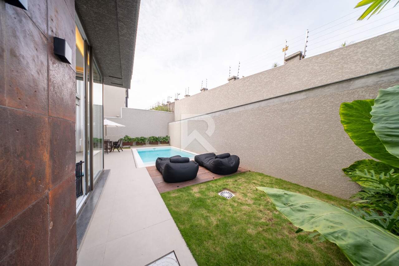 Casa de Alto Padrão com Piscina Aquecida, 4 suítes, 4 vagas à venda, 388,76 m² - Campo Comprido - Curitiba/PR miniatura 17