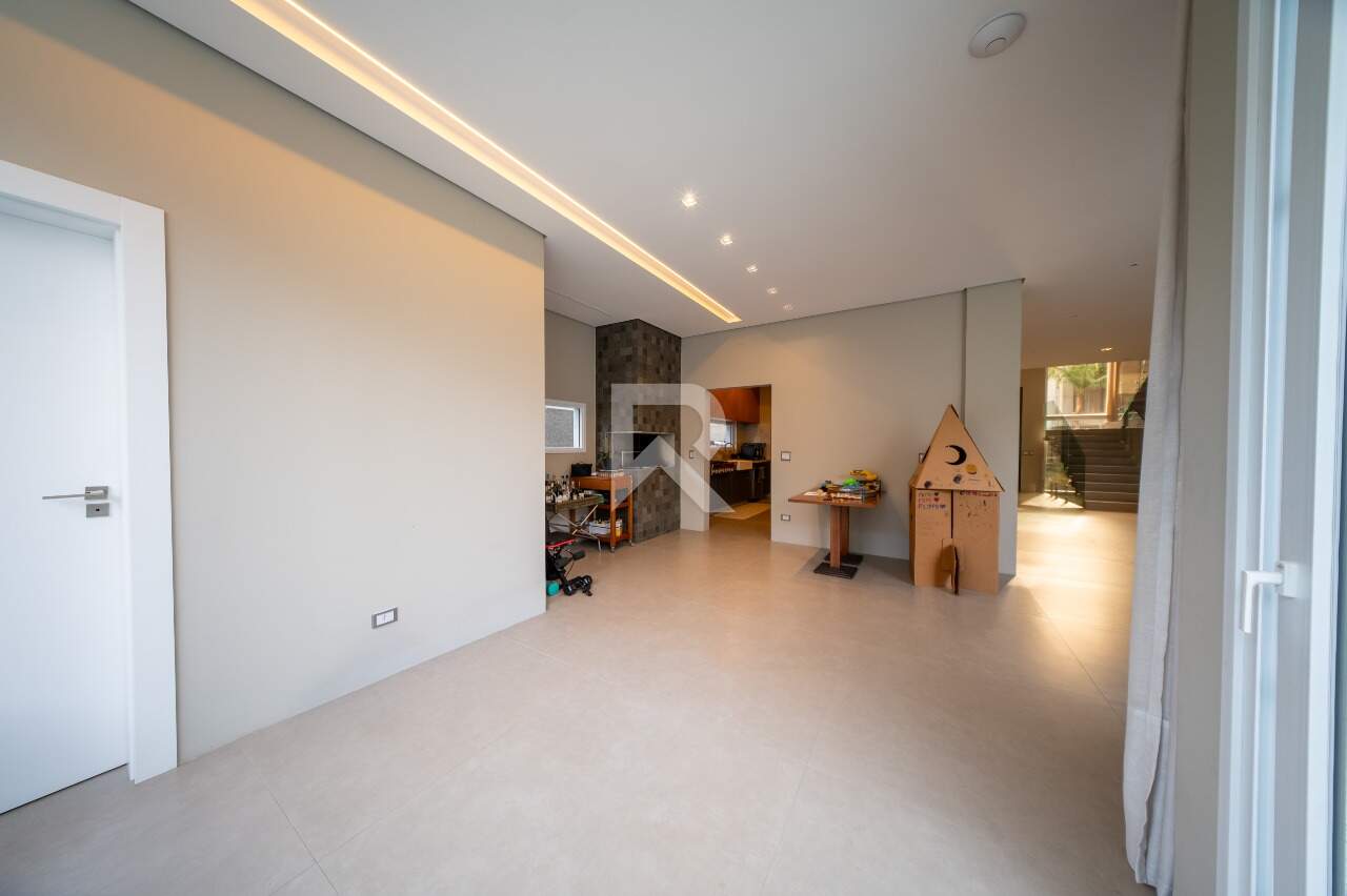 Casa de Alto Padrão com Piscina Aquecida, 4 suítes, 4 vagas à venda, 388,76 m² - Campo Comprido - Curitiba/PR miniatura 14