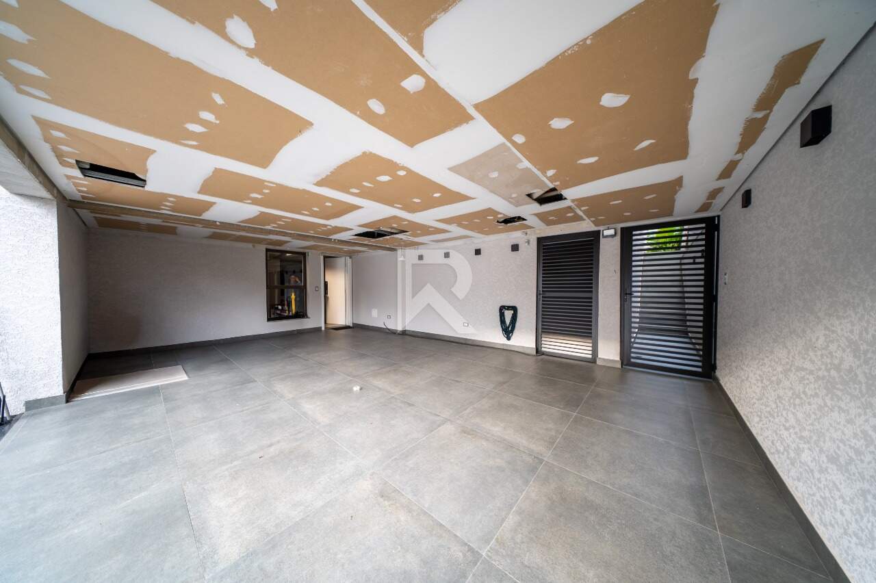 Casa de Alto Padrão com Piscina Aquecida, 4 suítes, 4 vagas à venda, 388,76 m² - Campo Comprido - Curitiba/PR miniatura 5