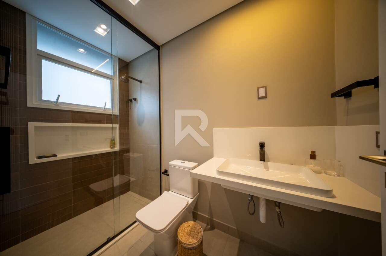 Casa de Alto Padrão com Piscina Aquecida, 4 suítes, 4 vagas à venda, 388,76 m² - Campo Comprido - Curitiba/PR miniatura 38