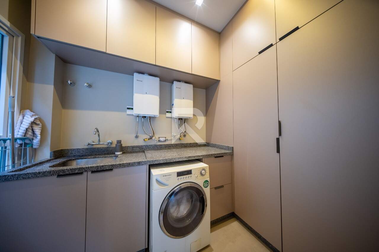 Casa de Alto Padrão com Piscina Aquecida, 4 suítes, 4 vagas à venda, 388,76 m² - Campo Comprido - Curitiba/PR miniatura 46