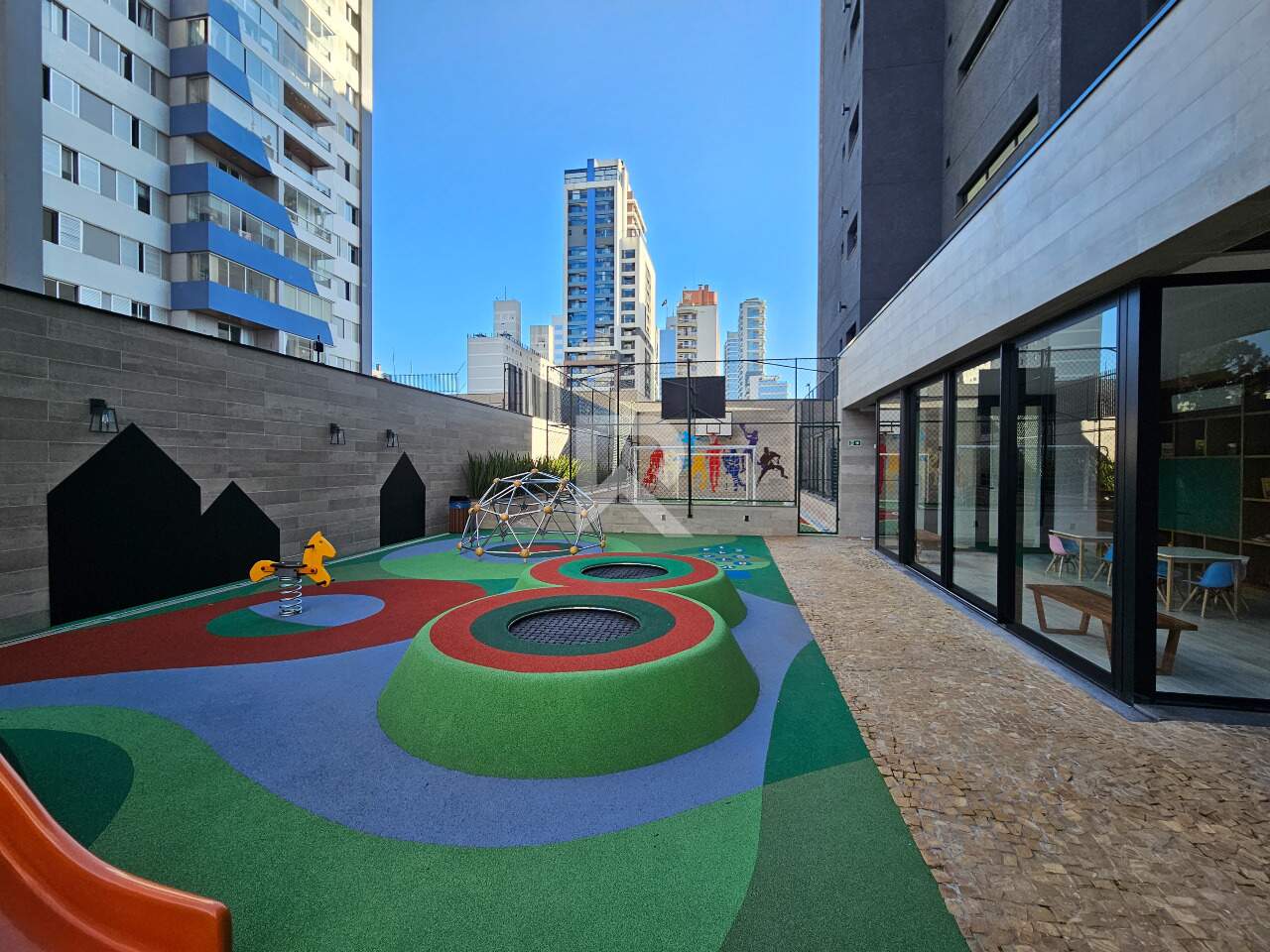 Apartamento Novo em Andar Alto e Face Norte com 3 Suítes e 3 Vagas à venda, 165m² - Bigorrilho, Curitiba miniatura 24