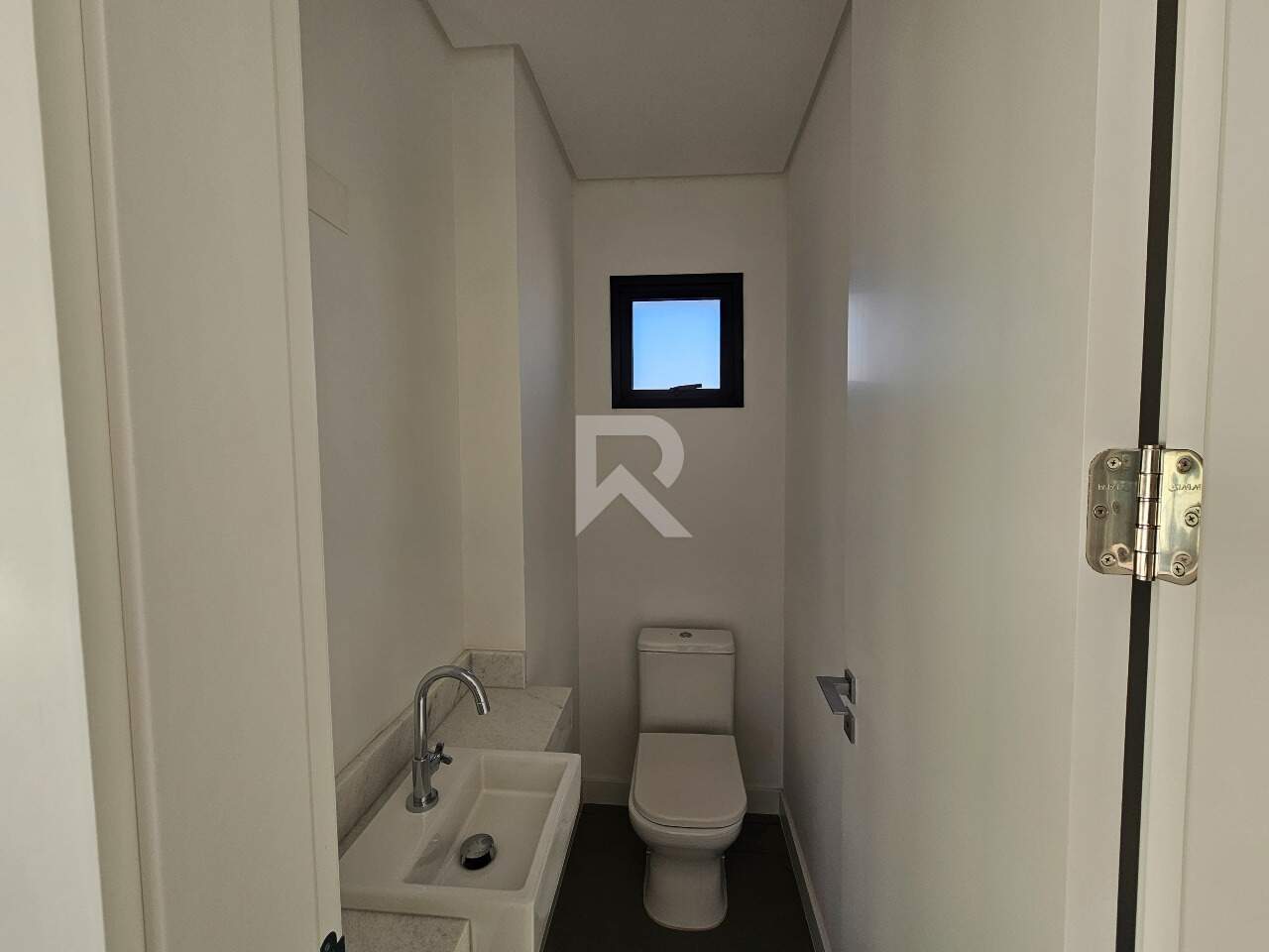 Apartamento Novo em Andar Alto e Face Norte com 3 Suítes e 3 Vagas à venda, 165m² - Bigorrilho, Curitiba miniatura 5
