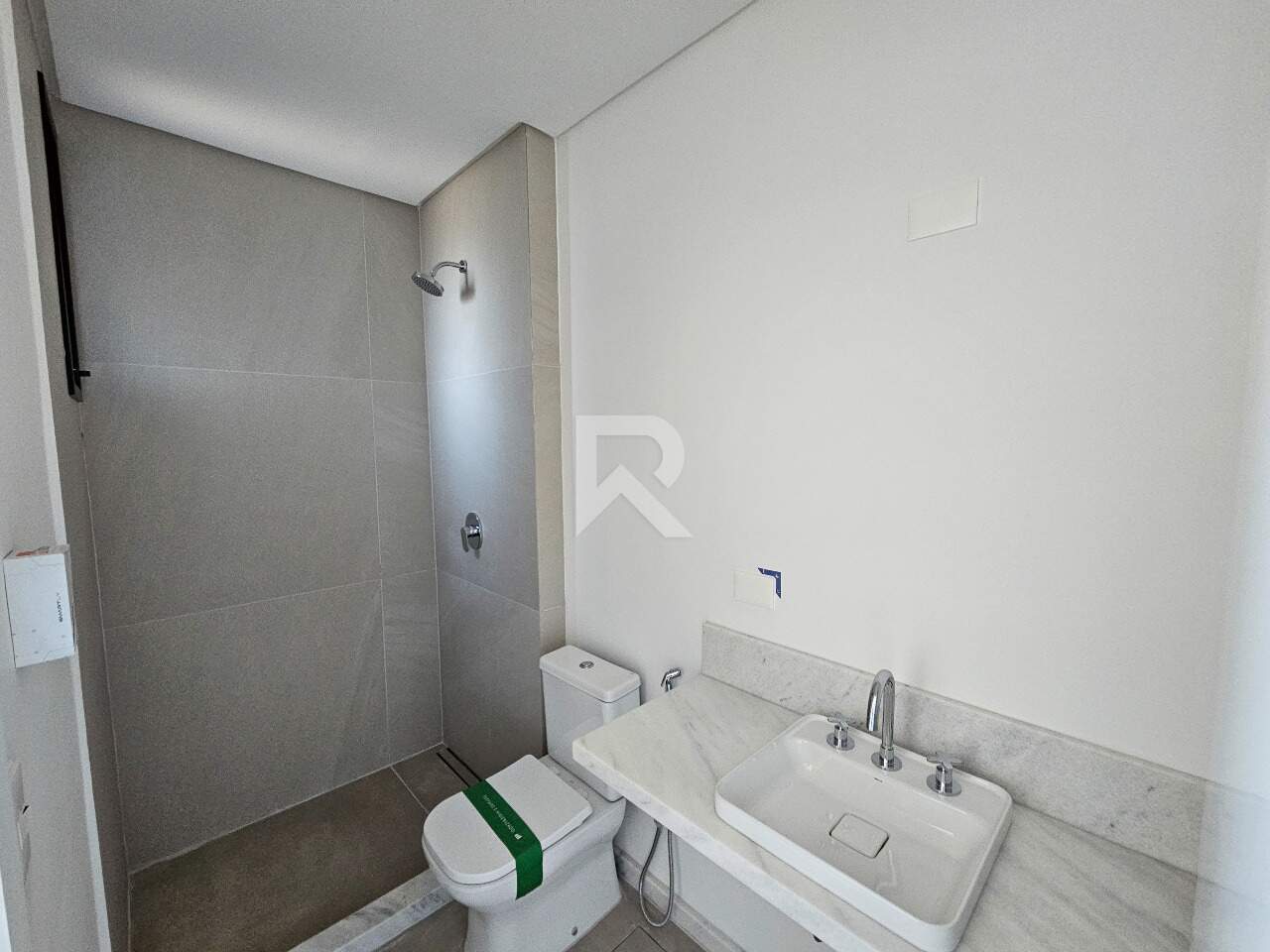 Apartamento Novo em Andar Alto e Face Norte com 3 Suítes e 3 Vagas à venda, 165m² - Bigorrilho, Curitiba miniatura 16