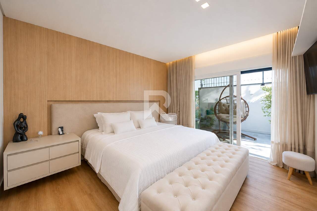 Casa de Luxo Mobiliada em Condomínio com Piscina, 4 Suítes e 7 Vagas para Locação, 635 m² - Campo Comprido - Curitiba/PR miniatura 16