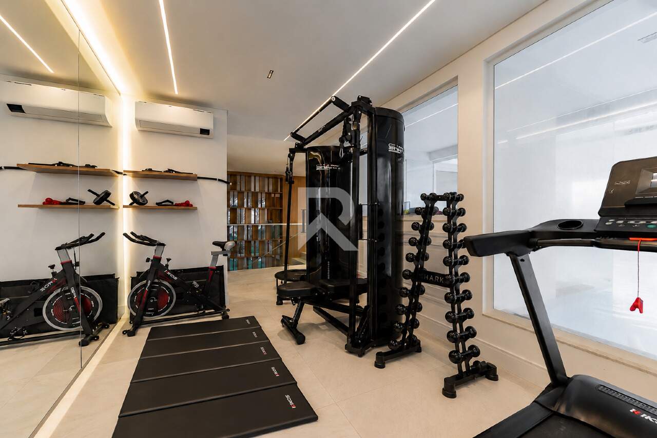 Casa de Luxo Mobiliada em Condomínio com Piscina, 4 Suítes e 7 Vagas para Locação, 635 m² - Campo Comprido - Curitiba/PR miniatura 26
