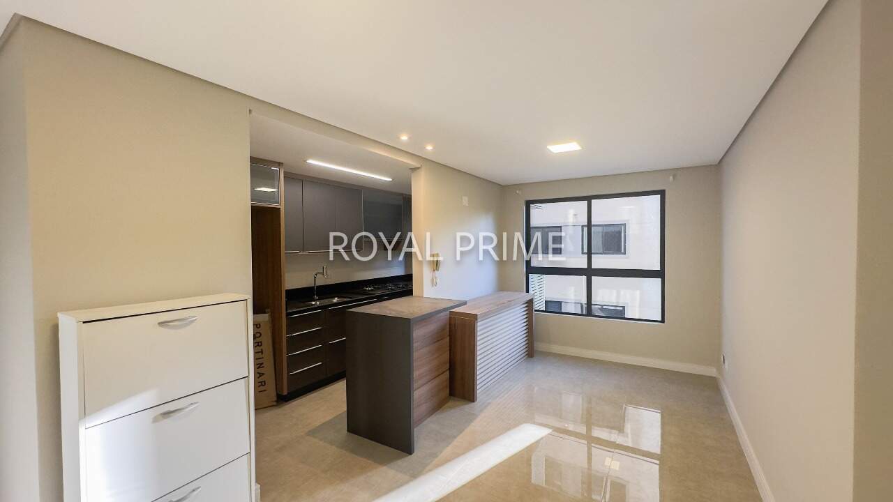 Apartamento Semi Mobiliado em Cond. Clube com 3 quartos e 2 vagas para locação - 71 m2 - Santo Inácio, Curitiba-PR miniatura 4