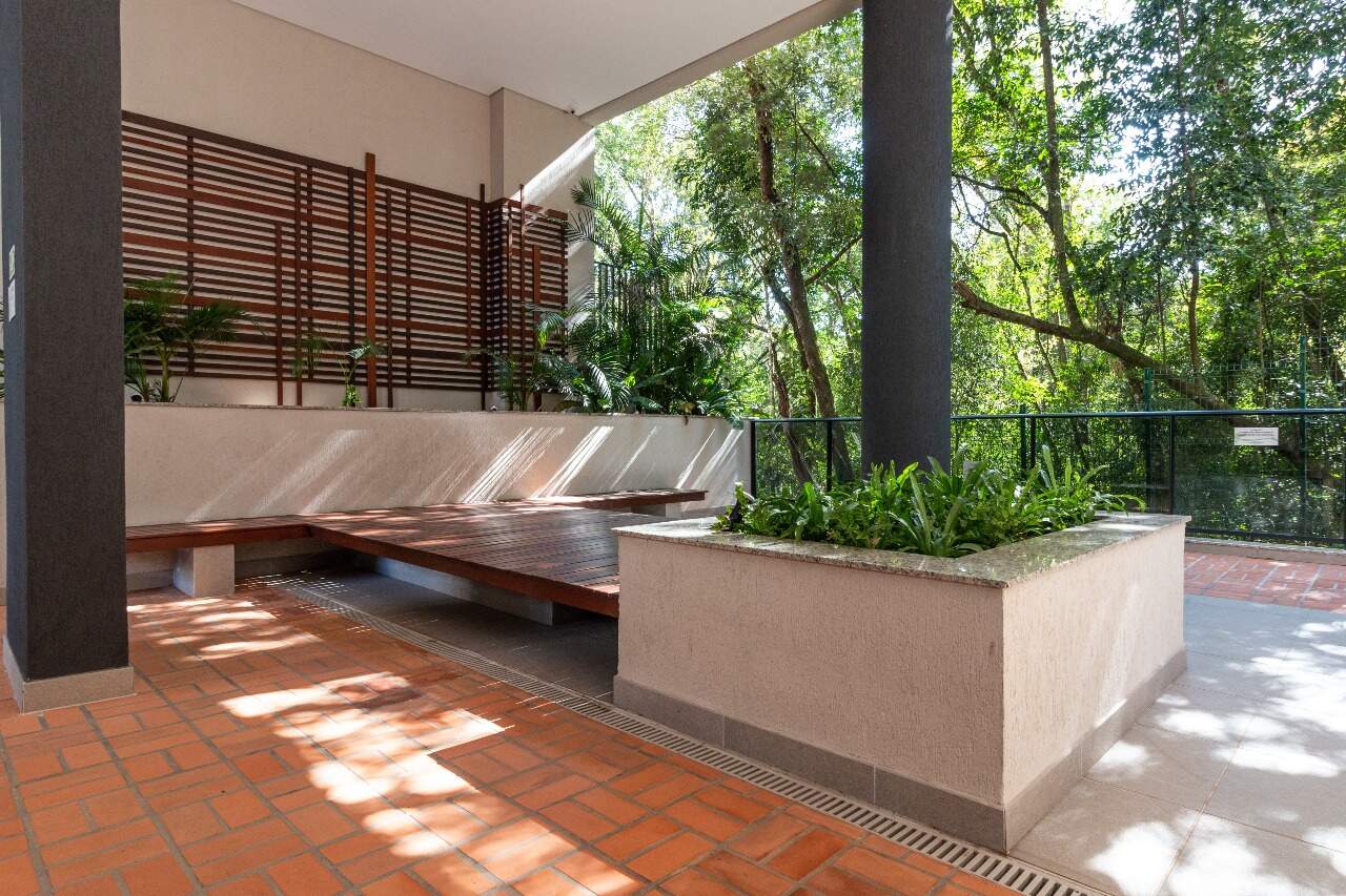 Apartamento Semi Mobiliado em Cond. Clube com 3 quartos e 2 vagas para locação - 71 m2 - Santo Inácio, Curitiba-PR miniatura 24