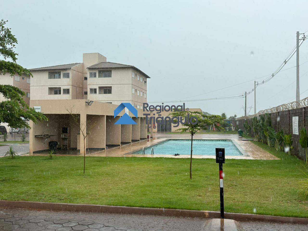 Apartamento para aluguel, 2 quartos, 1 vaga, Residencial Alto do Trindade - Itumbiara/GO