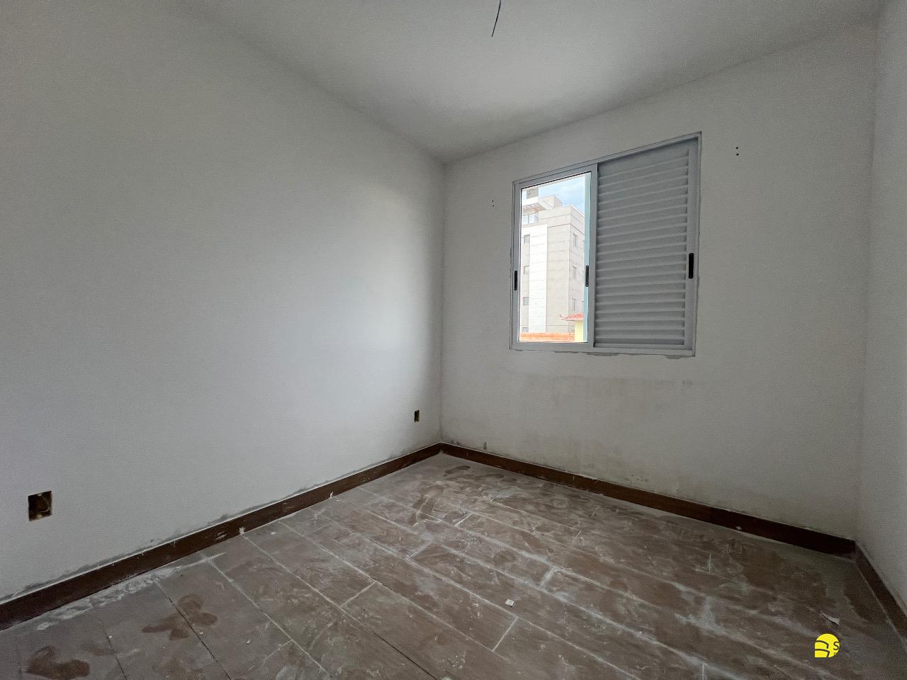 Área privativa à venda no Barreiro: 