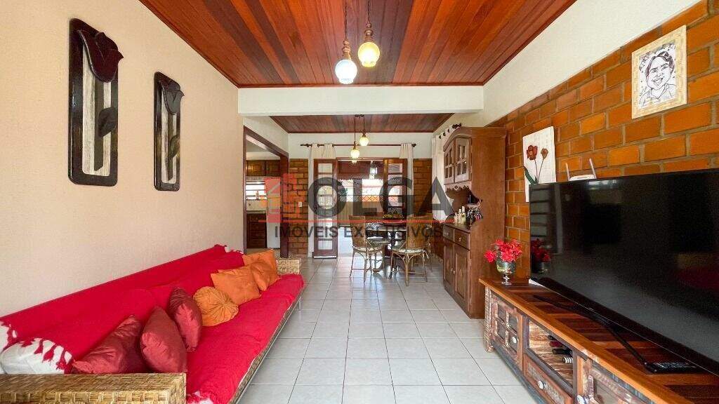 Casa à venda no bairro Santana: 