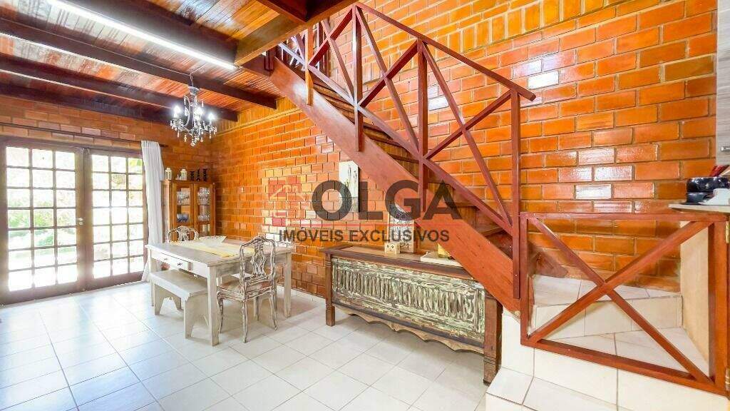 Casa à venda no bairro Santana: 