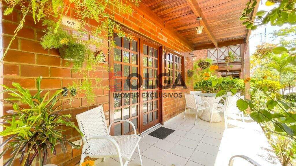 Casa à venda no bairro Santana: 