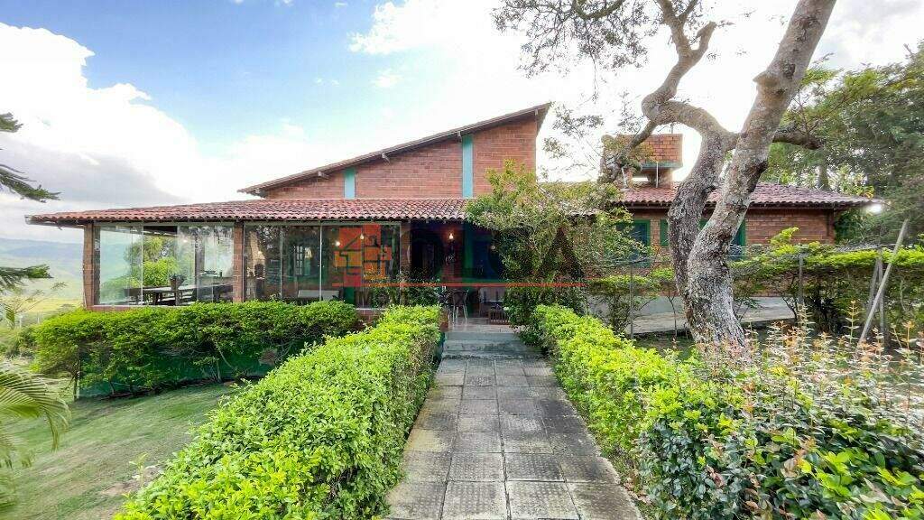 Casa à venda no bairro Cruzeiro: 