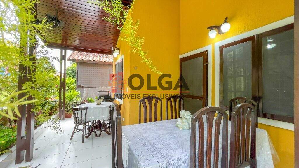Casa à venda no bairro Santana: 