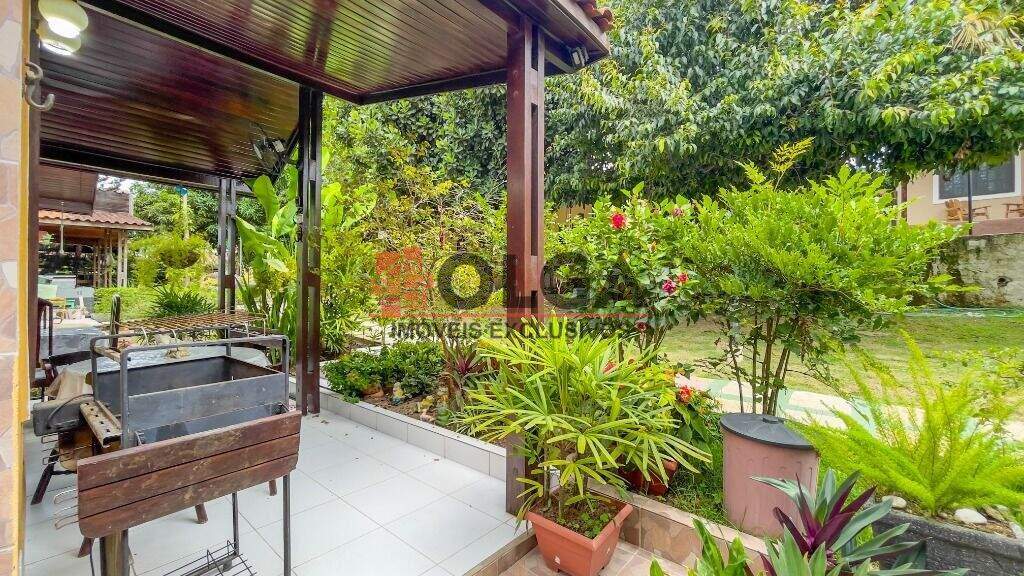 Casa à venda no bairro Santana: 