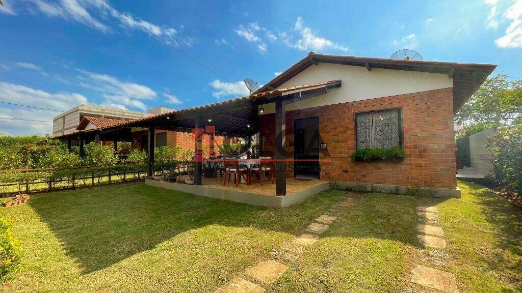 Casa à venda no bairro Santana: 