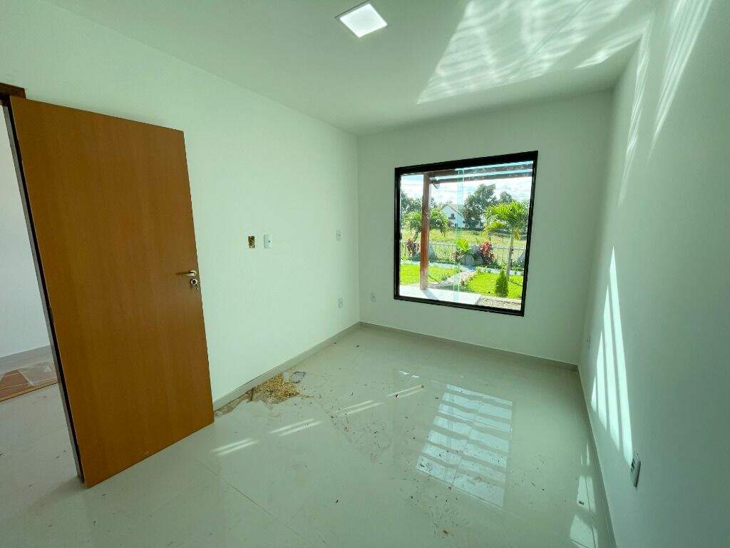 Casa à venda no bairro Novo Gravatá: 