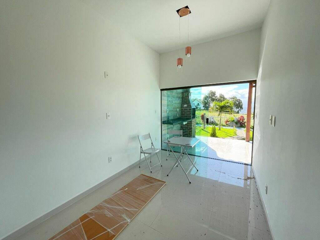 Casa à venda no bairro Novo Gravatá: 