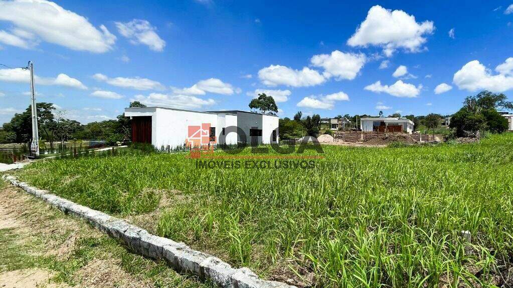 Terreno à venda no bairro Santana: 