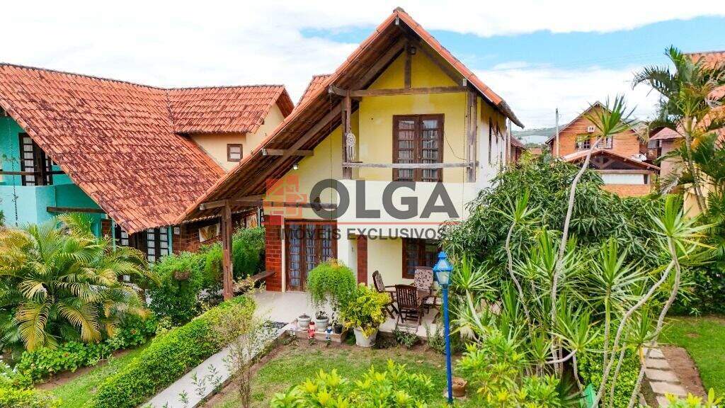 Casa à venda no bairro Santana: 