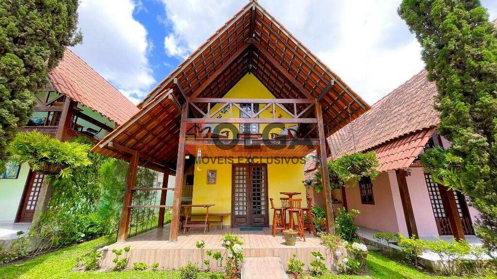 Casa à venda no bairro Santana: 