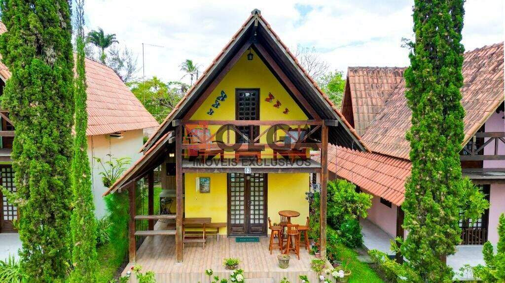 Casa à venda no bairro Santana: 