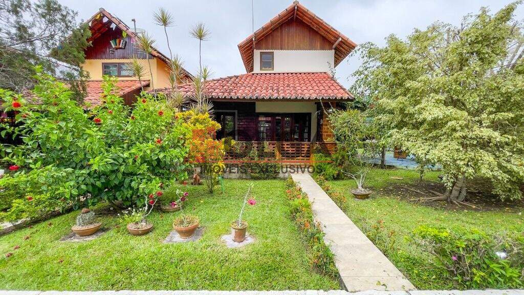 Casa à venda no bairro Santana: 