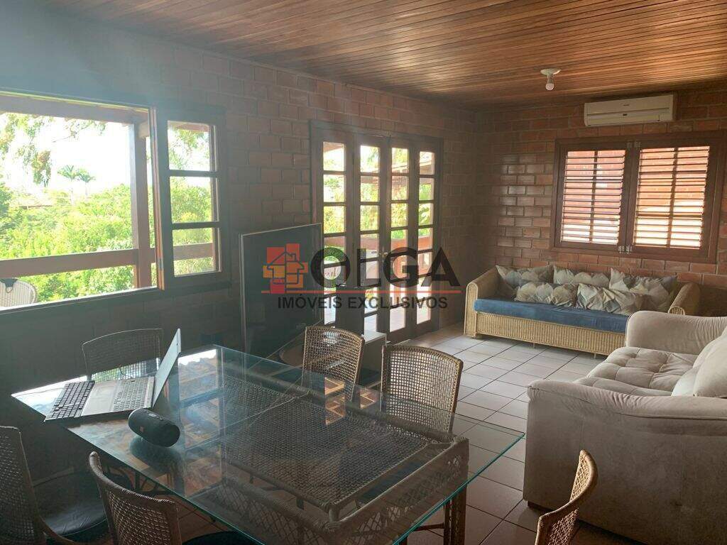 Casa à venda no bairro Porta Florada: 
