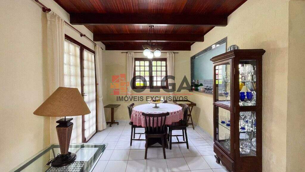 Casa à venda no bairro Santana: 